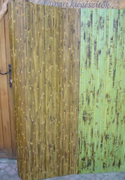 Rotoli di bambù confezionati dalla scorza di canna di bambù - colori naturali di verde è marrone